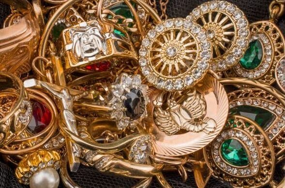 Antique jewelry buyers Downtown Miami Florida. Updated 2024